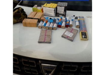 Zeci de kg de petarde ridicate de polițiștii din vestul țării