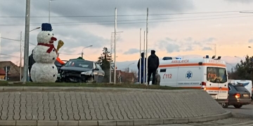 Încă un șofer „mușcă” din sensurile giratorii din Moșnița Nouă