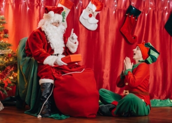 Atenție, copii și părinți! Moș Crăciun și gașca „Bambilici” vin joi la Cărpiniș