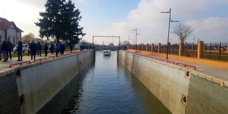 Se apropie momentul în care se va putea naviga spre Serbia, pe Bega! Ecluza de la Sânmihaiu Român este funcțională