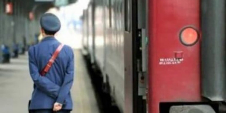 Grevă spontană la CFR, luni dimineață. Peste 1.000 de angajați au oprit lucrul