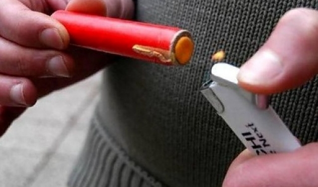 Semnal de alarmă tras de polițiști în prag de Revelion: „Înainte de a folosi produsele pirotehnice, studiaţi atent instrucţiunile”