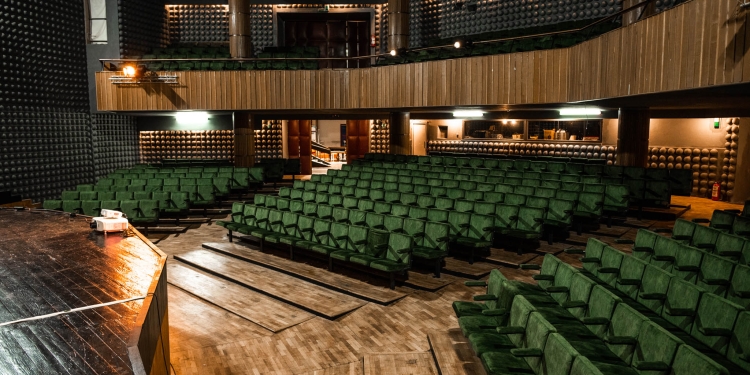 Sala de spectacole de la Casa Tineretului, bani pentru un sistem de încălzire și răcire