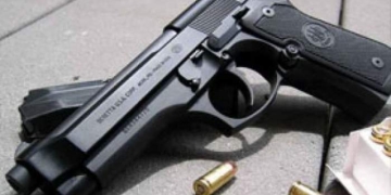 Timișoara: Armă letală furată și aruncată la gunoi!