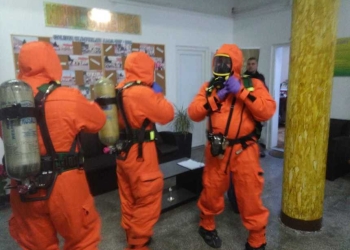 La un pas de tragedie! Zeci de lugojeni au fost evacuați în miez de noapte dintr-un bloc din cauza mirosului puternic de gaz