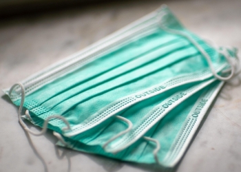 Poliţiştii trebuie să verifice masca. Europol: Vom avea al doilea job: croitor filator