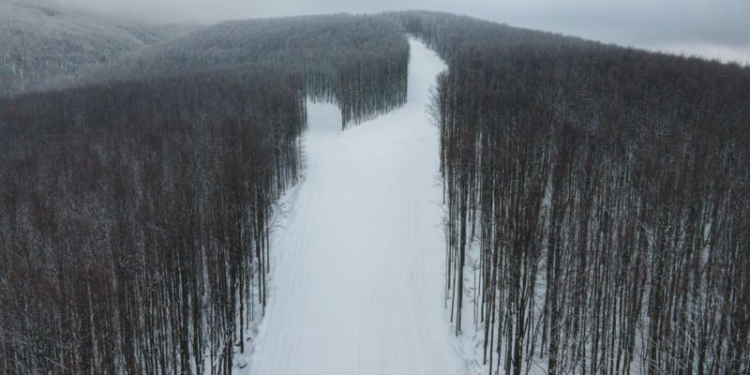 Cea mai lungă pârtie de schi din România se deschide! Este la doar câțiva km de Timișoara