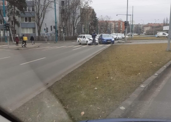 VIDEO Accident rutier la Punctele Cardinale din Timișoara! O femeie a ajuns la spital