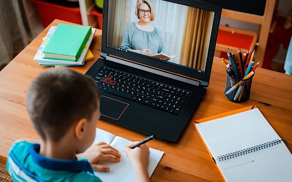 Activitățile de la Palatul Copiilor se mută în online din cauza frigului