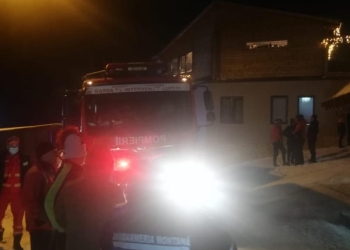 Clipe de groază pentru zece turiști.  Pensiunea în care erau cazați a luat foc