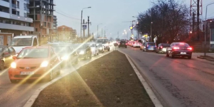 VIDEO Haos în Timișoara! La fel și celelalte orașe din țară! Cozile de la benzinării se întind pe kilometri! Vezi aici declarațiile ministrului energiei, Virgil Popescu