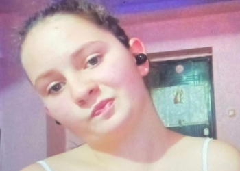 O fată de 13 ani a dispărut de acasă