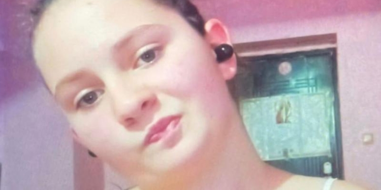 O fată de 13 ani a dispărut de acasă