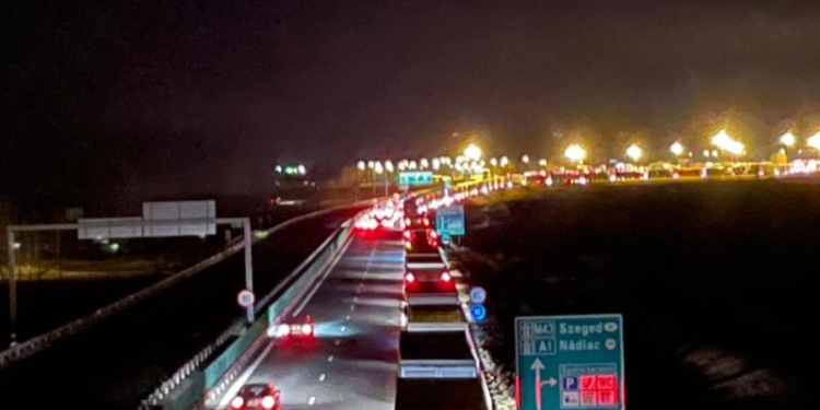 Șoferi „arși” la buzunare de polițiști, pe autostrada Deva-Nădlac