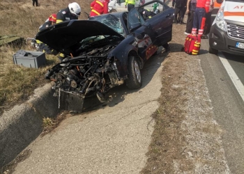 Accident cumplit pe DN6.  O persoană a murit, alte 4 au ajuns la spital printre care și doi copii