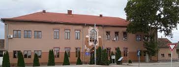 Profesor de sport din județul Arad, urmărit penal pentru hărțuirea sexuală a unei eleve