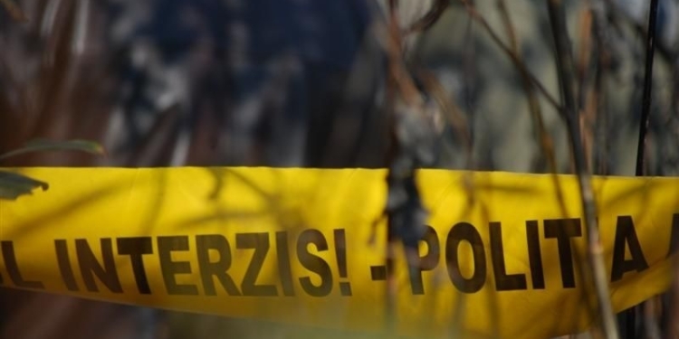 ALERTĂ! Un cadavru a fost găsit plutind pe râul Bega