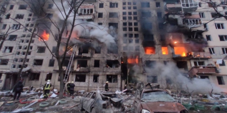 Blocurile din Kiev, Jîtomîr și Sumî au fost lovite de bombardamente
