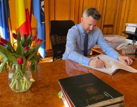 Comuna Checea rămâne fără primar! Edilul fost eliberat din funcție de prefectul de Timiș