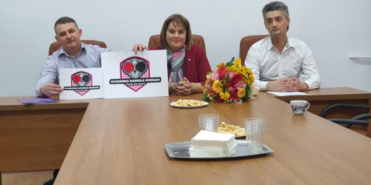 Campioana europeană Daniela Dodean face echipă cu Universitatea „Aurel Vlaicu” din Arad! Au pus bazele primului centru dedicat tenisului de masă
