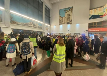 120 de refugiați ucrainieni au ajuns cu trenul în Gara de Nord