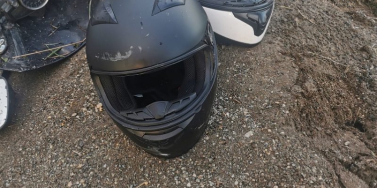 Accident pe DN79 A. Doi tineri au ajuns la spital