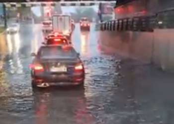 VIDEO Luați o gondolă dacă vreți să traversați pasajul Jiul!