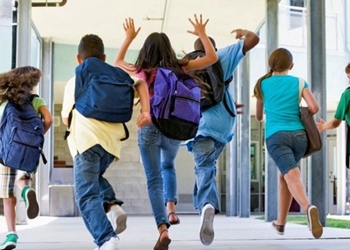 Școli goale până în 2 mai! A început vacanța de primăvară!