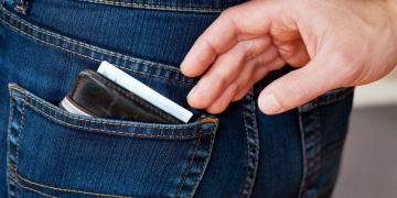 Hoți de buzunare, prinși de polițiștii arădeni