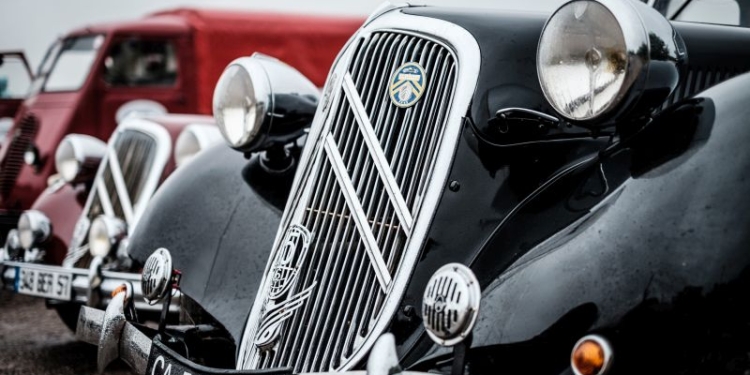 După doi ani de absență, Retroparada Primăverii se întoarce la Timișoara