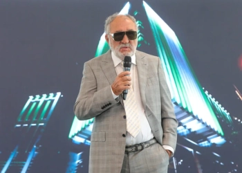 Fostul tenisman, Ion Țiriac, construiește sute de apartamente, la Timișoara