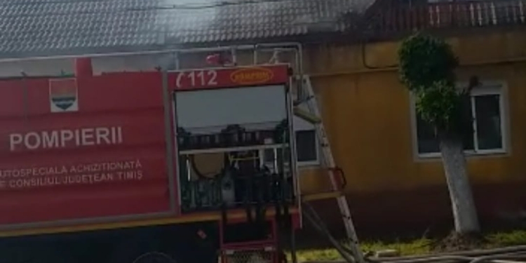 VIDEO Casa fostului primar din Lugoj, Francisc Boldea, a luat foc