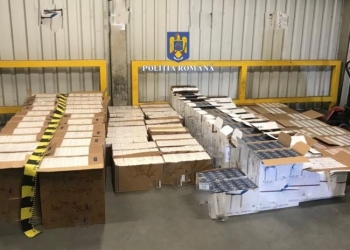 Țigări de contrabandă găsite într-un tir