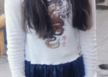 O fetiță de 12 ani a plecat de acasă și nu s-a mai întors. Cine o vede este rugat să sune la 112