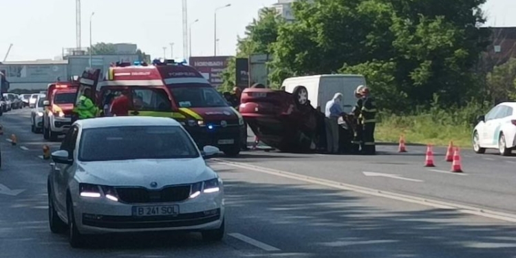 VIDEO Accident grav pe Calea Aradului din Timișoara. Două persoane rănite