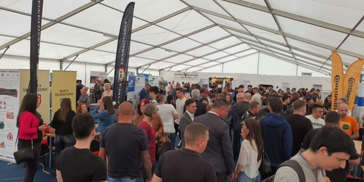 Bursa locurilor de muncă la Universitatea „Aurel Vlaicu” din Arad