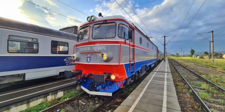Reducere pentru cei care cumpără bilete de tren online