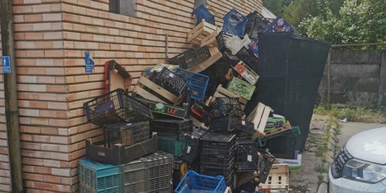 Poliția a luat la puricat comercianții dintr-o piață din Timișoara