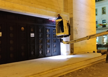 Opera Română din Timișoara, pusă în valoare. Se testează iluminatul arhitectural
