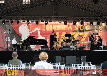 Claudiu Buciu „îi educă” pe lugojeni! Fiasco-ul cultural, „Orașul Jazz”, primește și anul acesta sute de mii de lei de la primărie