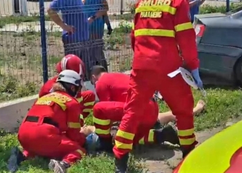 VIDEO Accident cu 3 răniți la o intersecție aglomerată din Timișoara