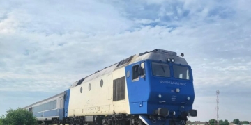 Biciclist lovit de tren. Bărbatul a murit pe loc