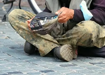 Polițiștii locali fac controale pentru depistarea persoanelor fără adăpost