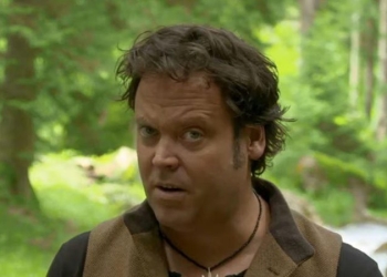 Hoții care l-au jefuit pe celebrul jurnalist britanic Charlie Ottley, au fost reținuți