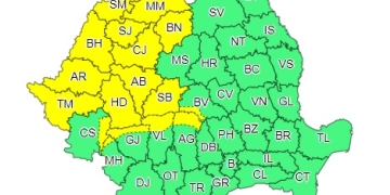 Vijelii și grindină în Timiș! A fost emis un cod galben de vreme de ploi torențiale