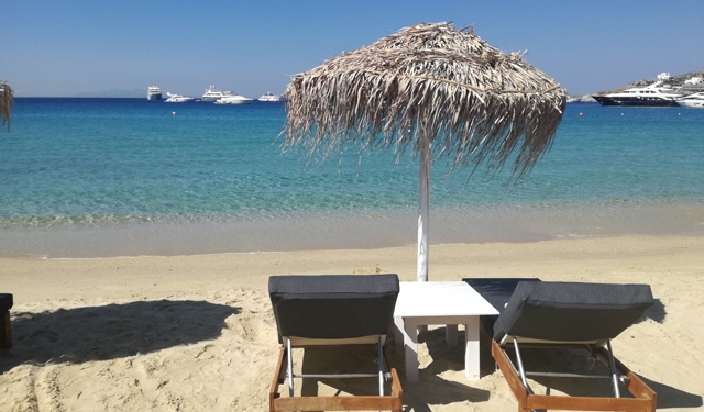 Cât costă un şezlong în Mamaia, Costineşti sau Eforie, în acest sezon