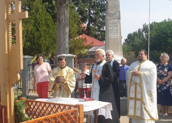 Respect pentru istorie! Troiță în memoria eroilor anticomuniști, în Sânmihaiu Român