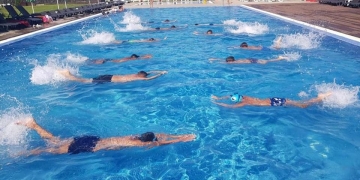 Cursuri gratuite de înot la Variaș