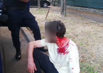 S-au bătut până s-au umplut de sânge