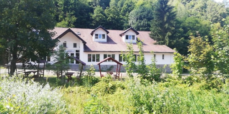 Copiii din Comloșu Mare merg în tabără la Costești, Hunedoara